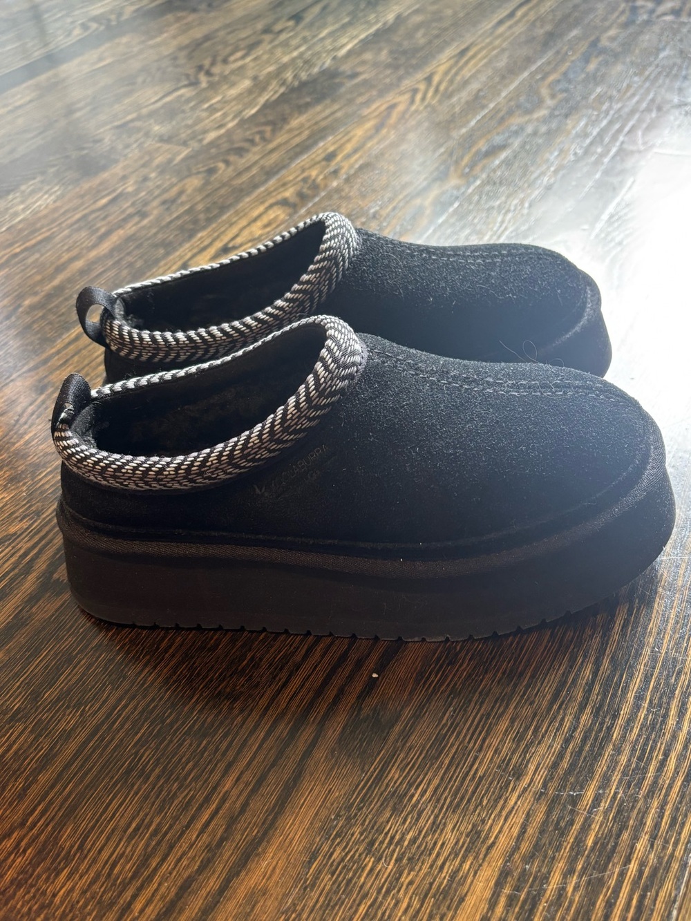 NWT Koolaburra by Ugg Burree Platform Slipper